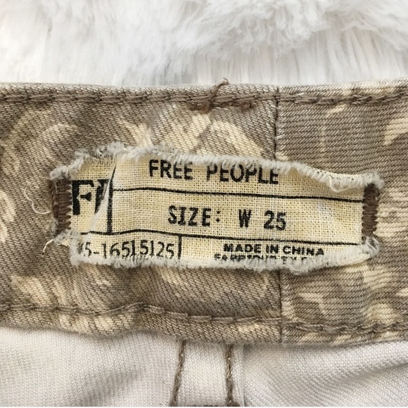 Like New Free People Millenium Floral Jeans - Picture 5 of 7